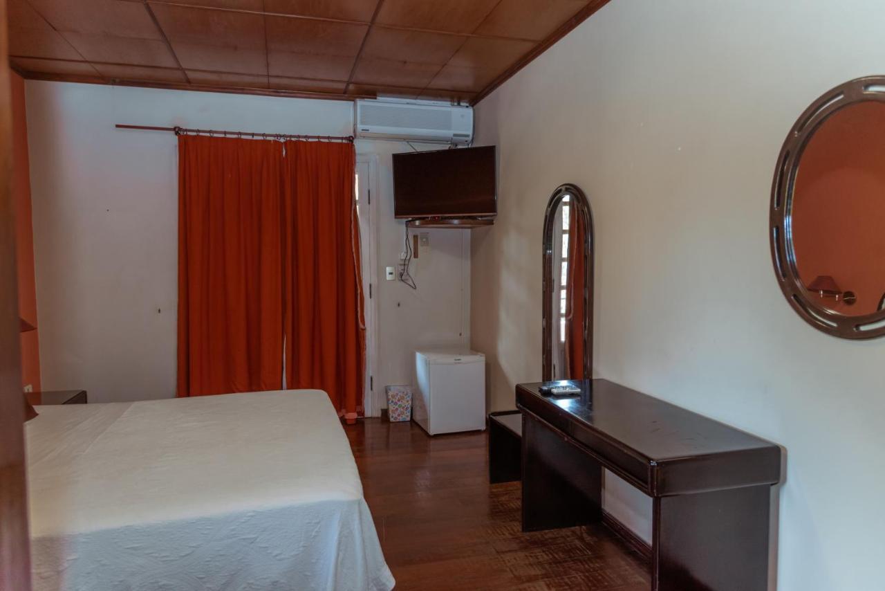 Casa Blanca Hotel Ciudad del Este Bagian luar foto