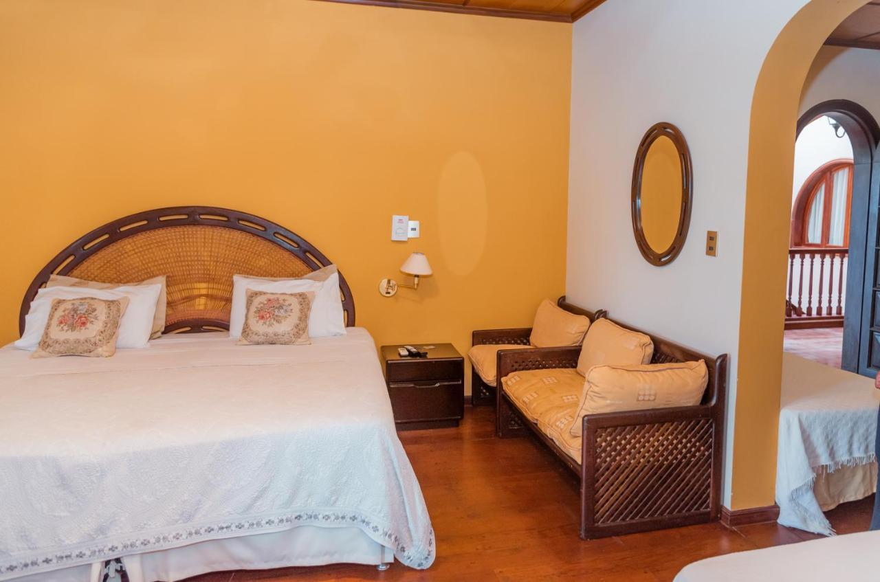 Casa Blanca Hotel Ciudad del Este Bagian luar foto