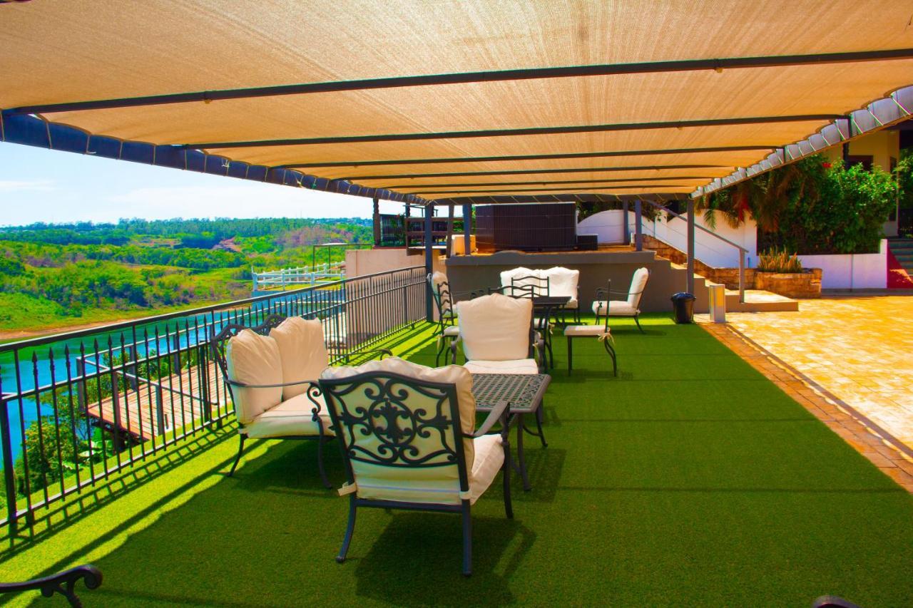 Casa Blanca Hotel Ciudad del Este Bagian luar foto